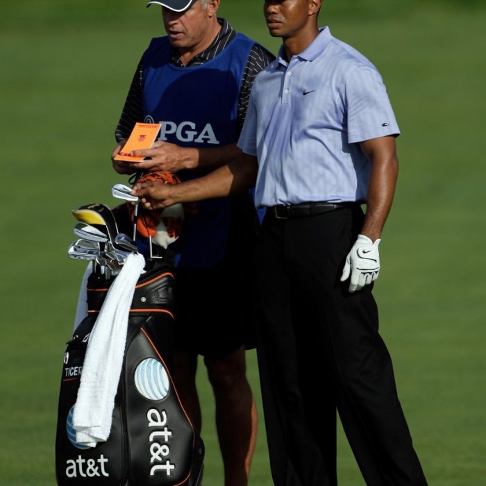 Tiger Woods using his StrackaBook